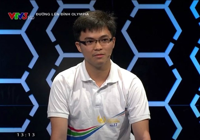 Nam sinh Tien Giang loi nguoc dong ngoan muc tai Olympia hinh anh 1
