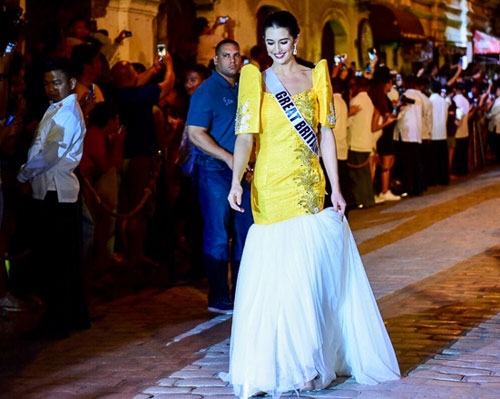 le-hang-trinh-dien-thoi-trang-cung-dan-nguoi-dep-miss-universe-3