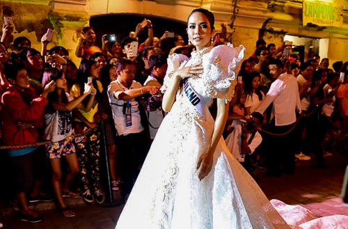 le-hang-trinh-dien-thoi-trang-cung-dan-nguoi-dep-miss-universe-9