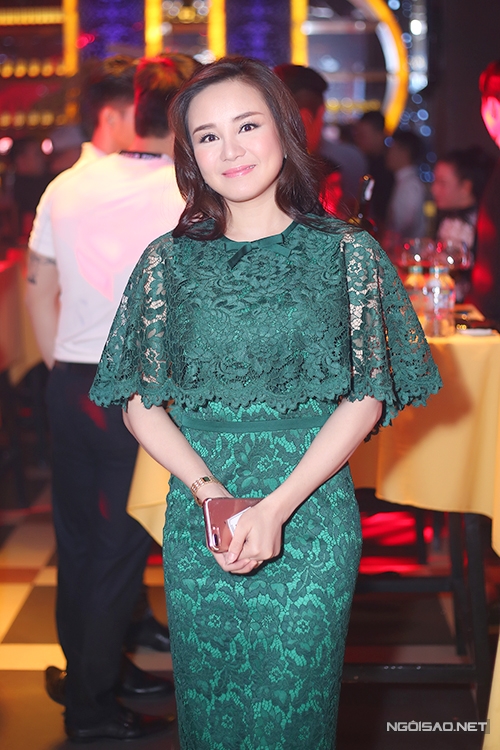 phi-thanh-van-khoe-nguc-day-ben-vo-binh-minh-9