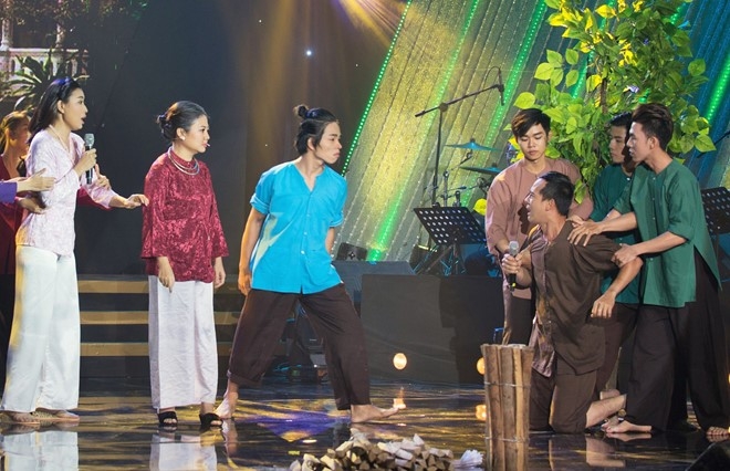 Cam Ly bat khoc khi MC Nguyen Khang tat ban dien hinh anh 6