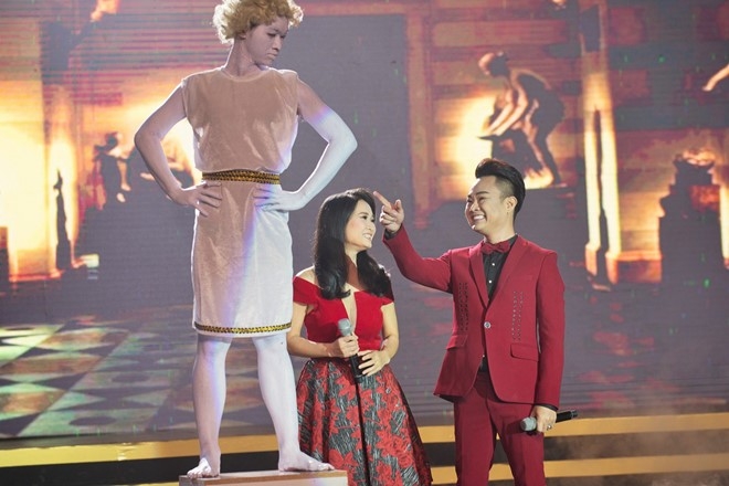 Cam Ly bat khoc khi MC Nguyen Khang tat ban dien hinh anh 7