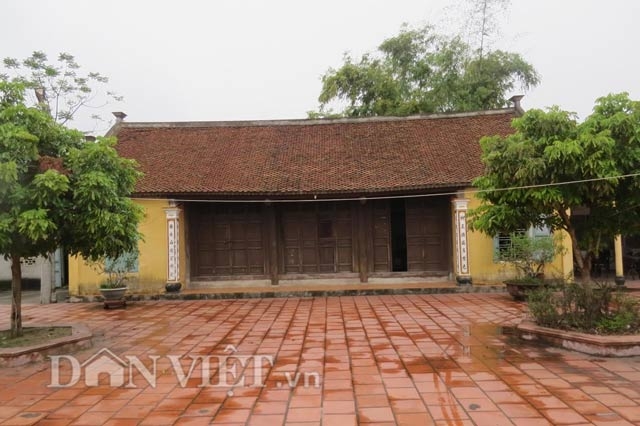 hai phong: thu vi pho tuong 700 tuoi co the tu dung len ngoi xuong hinh anh 3