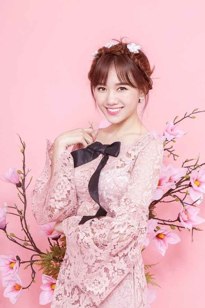 Hari Won mac ao dai cach tan don xuan hinh anh 5