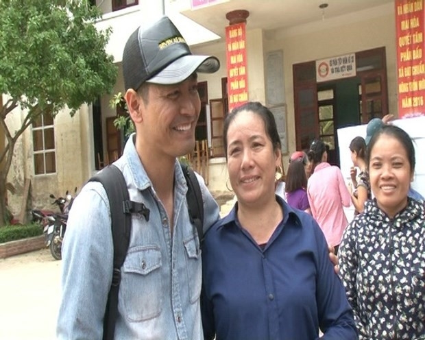 Nhung hanh dong nghia hiep cua sao Viet hinh anh 4