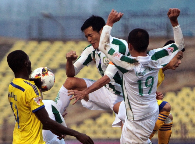  Bao lực tại V-League đang ngày càng bùng phát mạnh - Ảnh: Gia Hưng 
