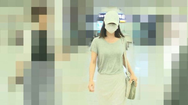 Tháng 5/2016, paparazzi chộp được hình ảnh cặp đôi tại sân bay, khi họ trở về từ chuyến đi ở đảo Jeju. Như thường lệ, cặp đôi lại... mỗi người một hướng.  Thời điểm này, một số nguồn tin khẳng định gia đình hai bên đã gặp gỡ nhau, quyết định bàn tính về chuyện hôn sự cho đôi uyên ương.