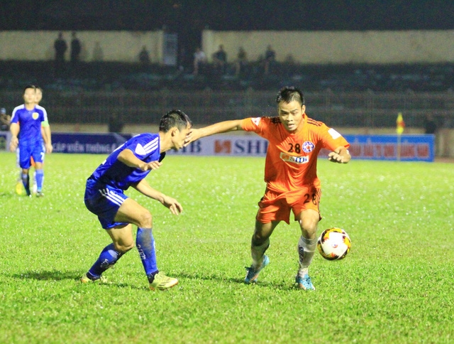  Cả hai đội đành hài lòng với chỉ 1 điểm 