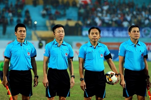 Khán giả xem V-League 2017 thấp kỷ lục - ảnh 1