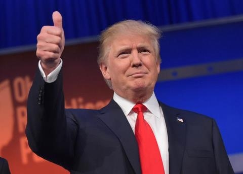 Lockheed Martin hua mieng ha gia F-35: Ong Trump thang cuoc?