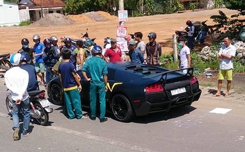 Hinh anh sieu xe Lamborghini truoc luc tong chet nguoi hinh anh 1
