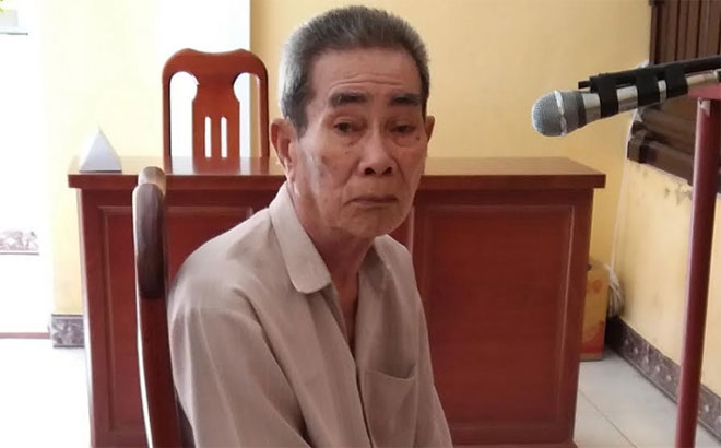 ong lao 71 tuoi hiep dam co gai tre bi tam than hinh anh 1