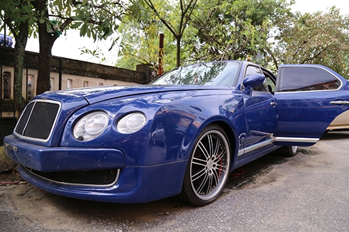 xe-bentley-vo-chu-duoc-dau-gia-1-6-ty-dong-1