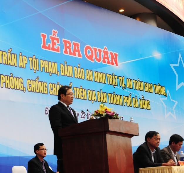 da nang ra quan tan cong, tran ap toi pham dip tet hinh anh 2