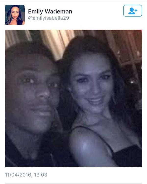 Fan tra phi de xem anh kheu goi cua bo moi Martial hinh anh 2