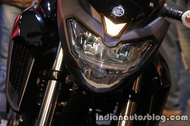 Yamaha trinh lang naked bike FZ 25 moi hinh anh 3