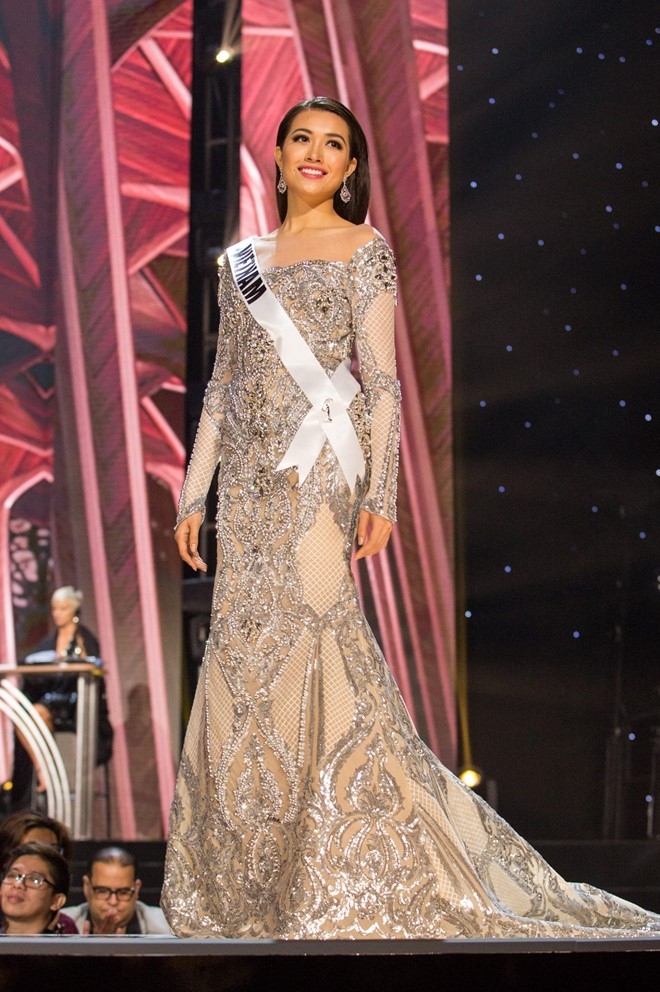 Ban ket Miss Universe: Le Hang gay tranh cai o cac phan thi hinh anh 5
