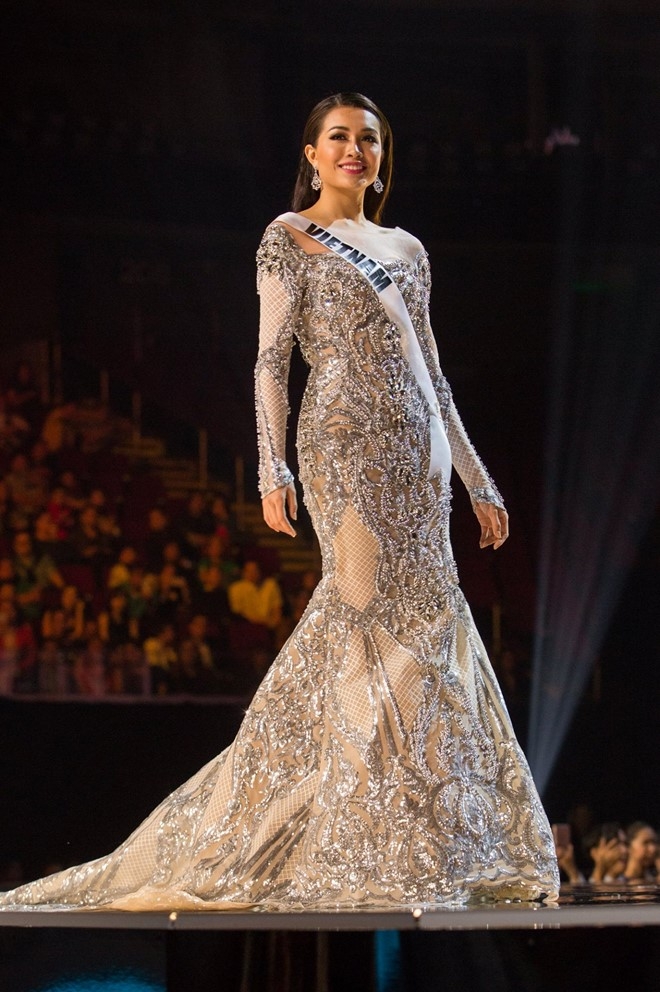 Ban ket Miss Universe: Le Hang gay tranh cai o cac phan thi hinh anh 6