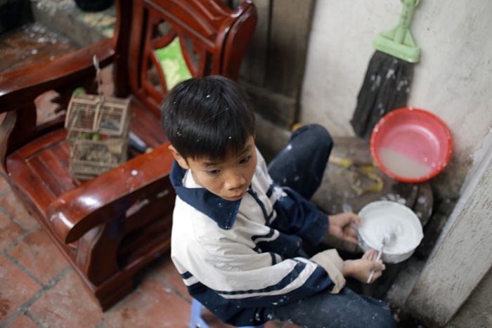 ngay cuoi nam tai nha nguoi phu nu mot minh nuoi 14 dua con o hn - 8