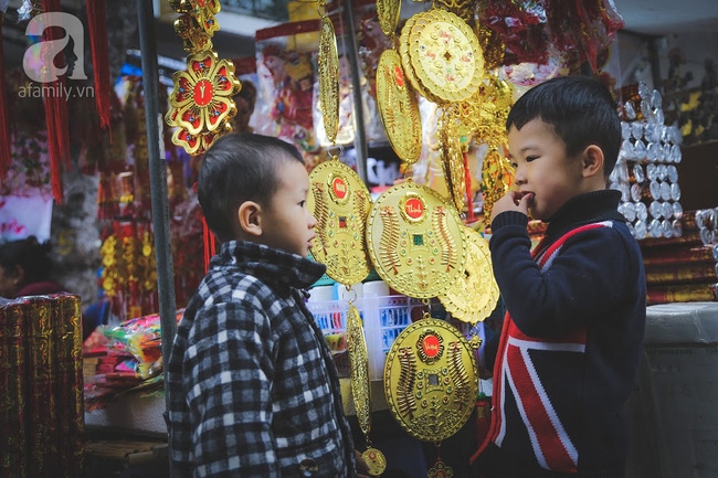 Những khoảnh khắc ngọt ngào ấm áp trong ngày cuối cùng của năm trước lúc giao thừa - Ảnh 8. Những khoảnh khắc ngọt ngào ấm áp trong ngày cuối cùng của năm trước lúc giao thừa - Ảnh 8.