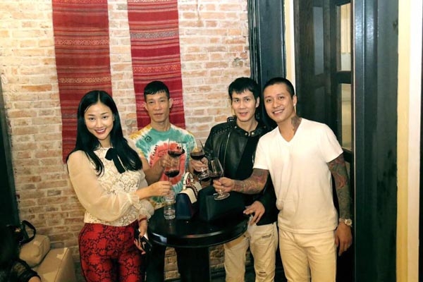 vo-tuan-hung-mang-bau-hon-8-thang-van-sanh-dieu-9