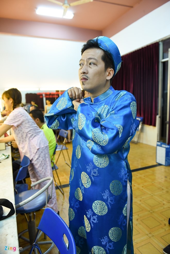 Truong Giang tat bat dien kich trong dem mung 1 Tet hinh anh 5