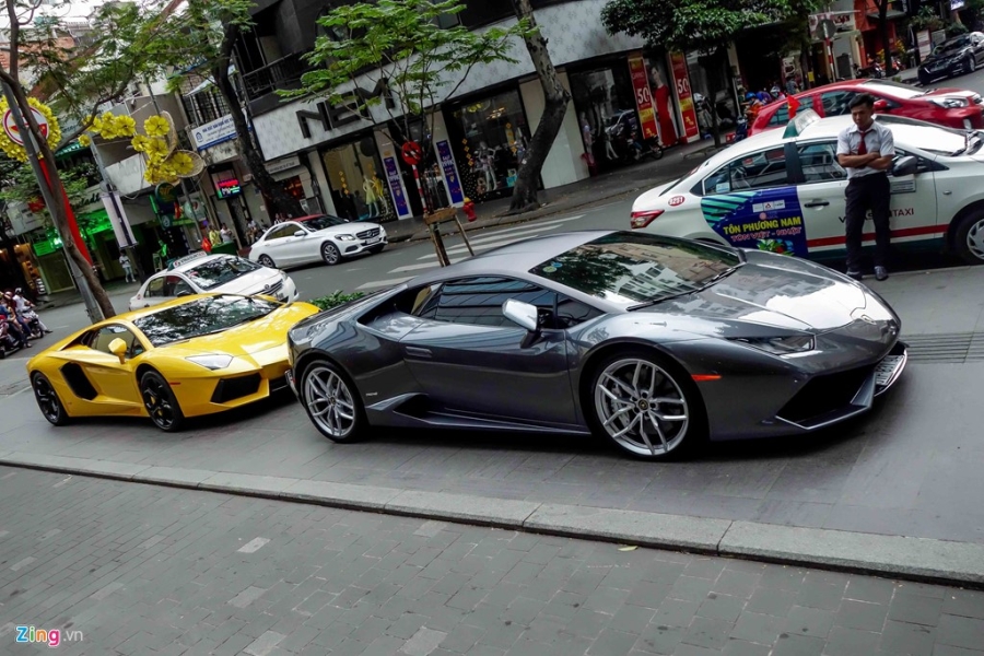 Cuong Do La va cac dai gia Sai Gon choi Tet bang Lamborghini hinh anh 5