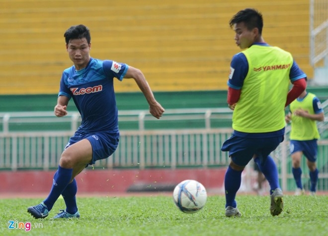 HLV Huu Thang nhac Cong Phuong bot ruom ra hinh anh 4