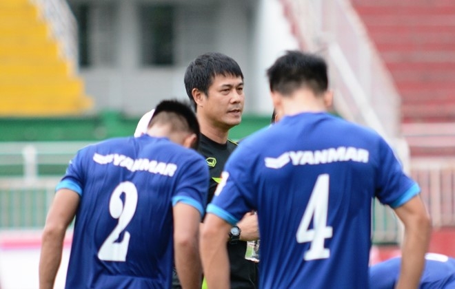 HLV Huu Thang nhac Cong Phuong bot ruom ra hinh anh 8