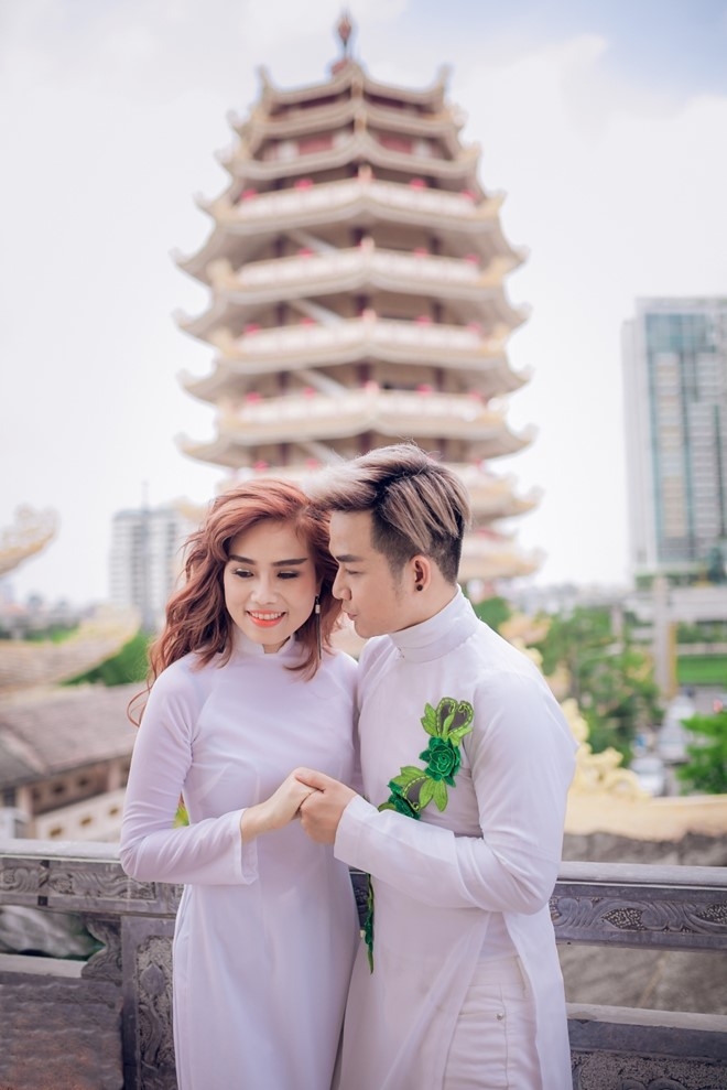 Quach Tuan Du tinh cam ben ban gai doanh nhan ngay Tet hinh anh 3