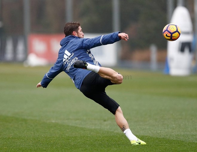 Real don Modric va Gareth Bale tro lai thi dau hinh anh 3