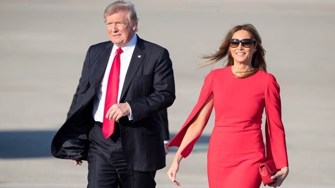 Vua nham chuc 2 tuan, ong Trump ngon trieu USD nghi duong hinh anh 4