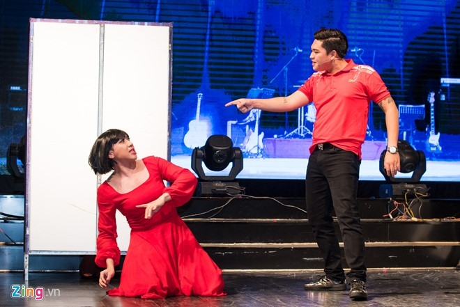 4.000 khan gia doi mua xem show Tran Thanh, Truong Giang hinh anh 6