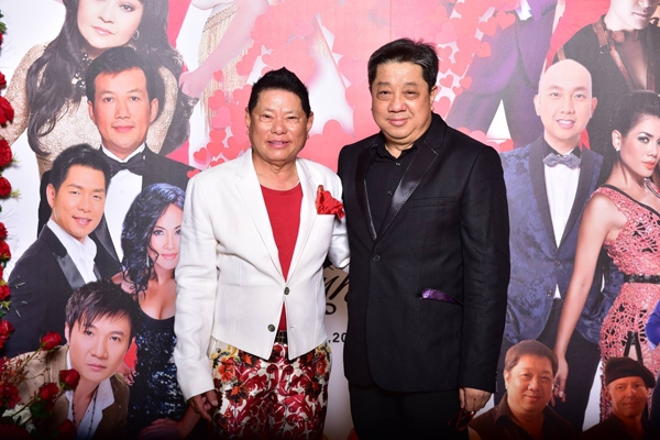 tinh-cu-ngoc-trinh-gay-soc-vi-an-mac-loe-loet