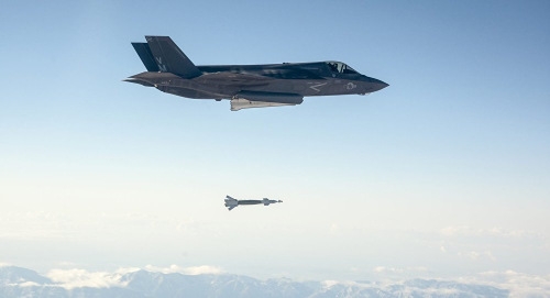 my-muon-dung-sieu-tiem-kich-f-35-de-tan-cong-is