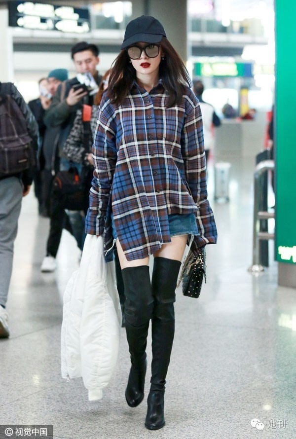 Bo suu tap ao so mi cua Duong Mich hinh anh 3