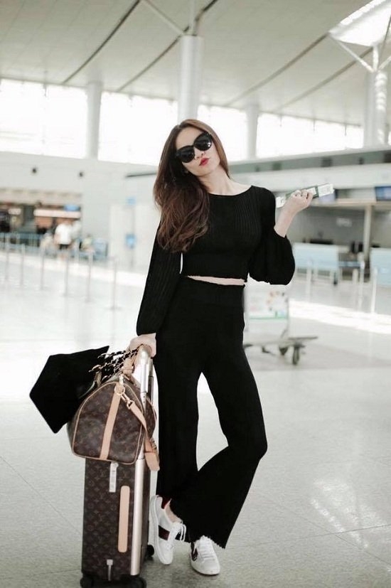 Hari Won gặp vấn đề sức khỏe sau sinh nhật Trấn Thành