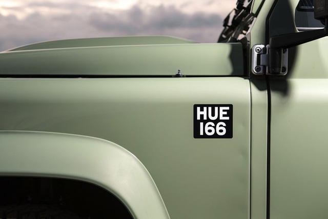 Thêm một chiếc Land Rover Defender bản cuối cùng xuất hiện tại Việt Nam - Ảnh 5.