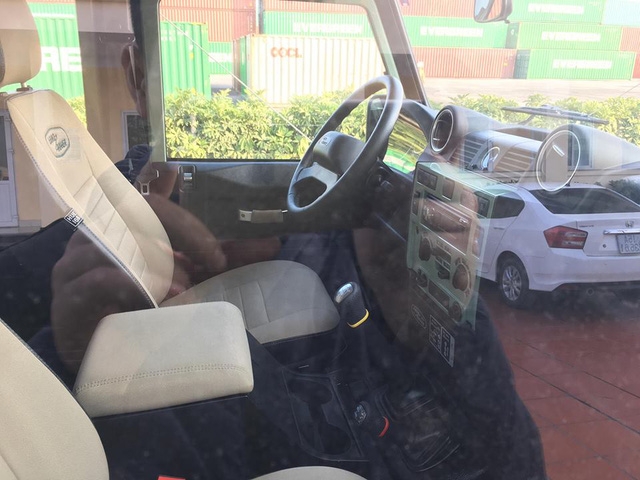 Thêm một chiếc Land Rover Defender bản cuối cùng xuất hiện tại Việt Nam - Ảnh 6.