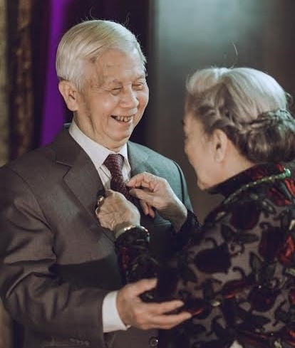Anh doi vo chong gia hon 70 nam ngot ngao ben nhau hinh anh 8