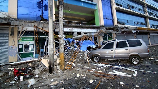 Một trường học tại Surigao (Philippines) hư hại sau trận động đất đêm 10.2 /// AFP
