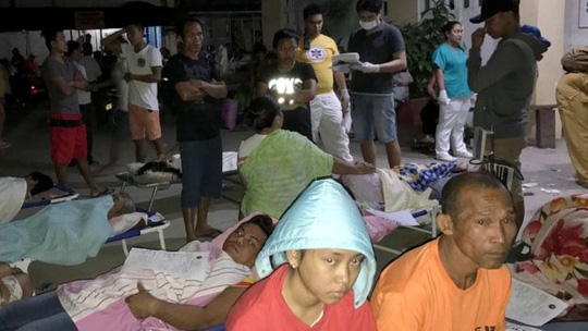 Thương vong tăng nhanh trong trận động đất ở Philippines - Ảnh 5.