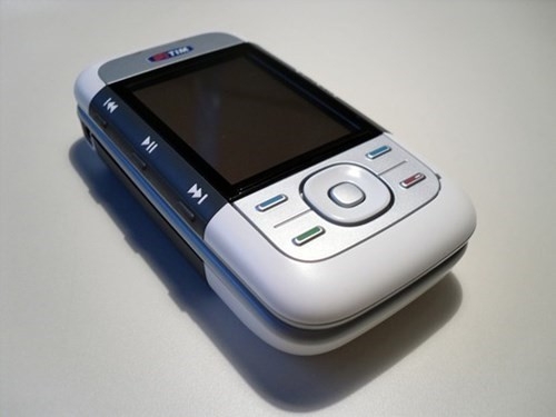 5 chiec Nokia huyen thoai voi nguoi dung Viet Nam hinh anh 3