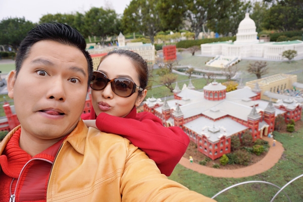 vo-chong-jennifer-pham-dua-hai-con-di-choi-cong-vien-8