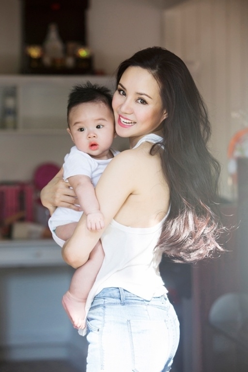 Lần đầu tiên Vy Oanh khoe chồng đại gia sau bao năm giấu kín - Ảnh 3.