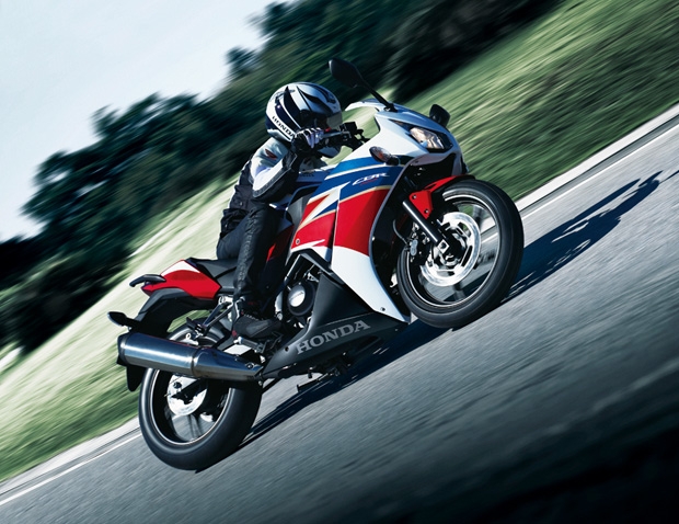 Mô tô thể thao Honda CBR250R 2017 ra mắt với giá 99,6 triệu Đồng - Ảnh 4.