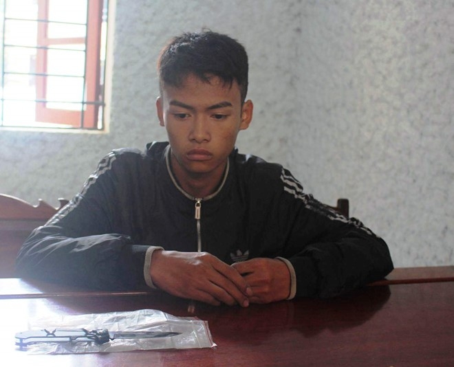 9X dam ban nhau vi mau thuan ep nhau uong ruou hinh anh 1