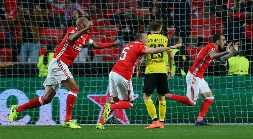 aubameyang-da-hong-phat-den-dortmund-that-the-truoc-benfica