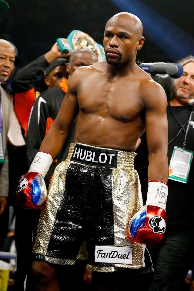 Tran dau trieu USD cua McGregor va Mayweather duoc thong qua hinh anh 2