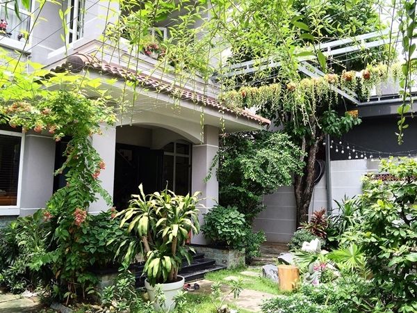 nha-sang-chanh-cua-son-tung-thuc-chat-la-biet-thu-cua-cao-thai-son-4